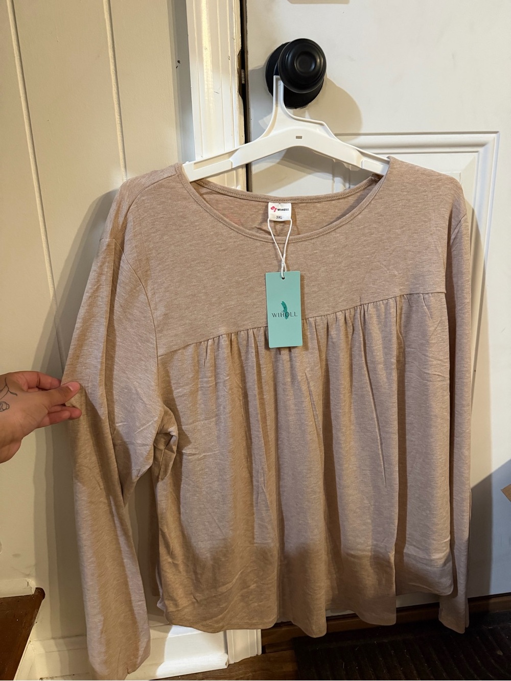Long-Sleeve Peasant Top in Taupe